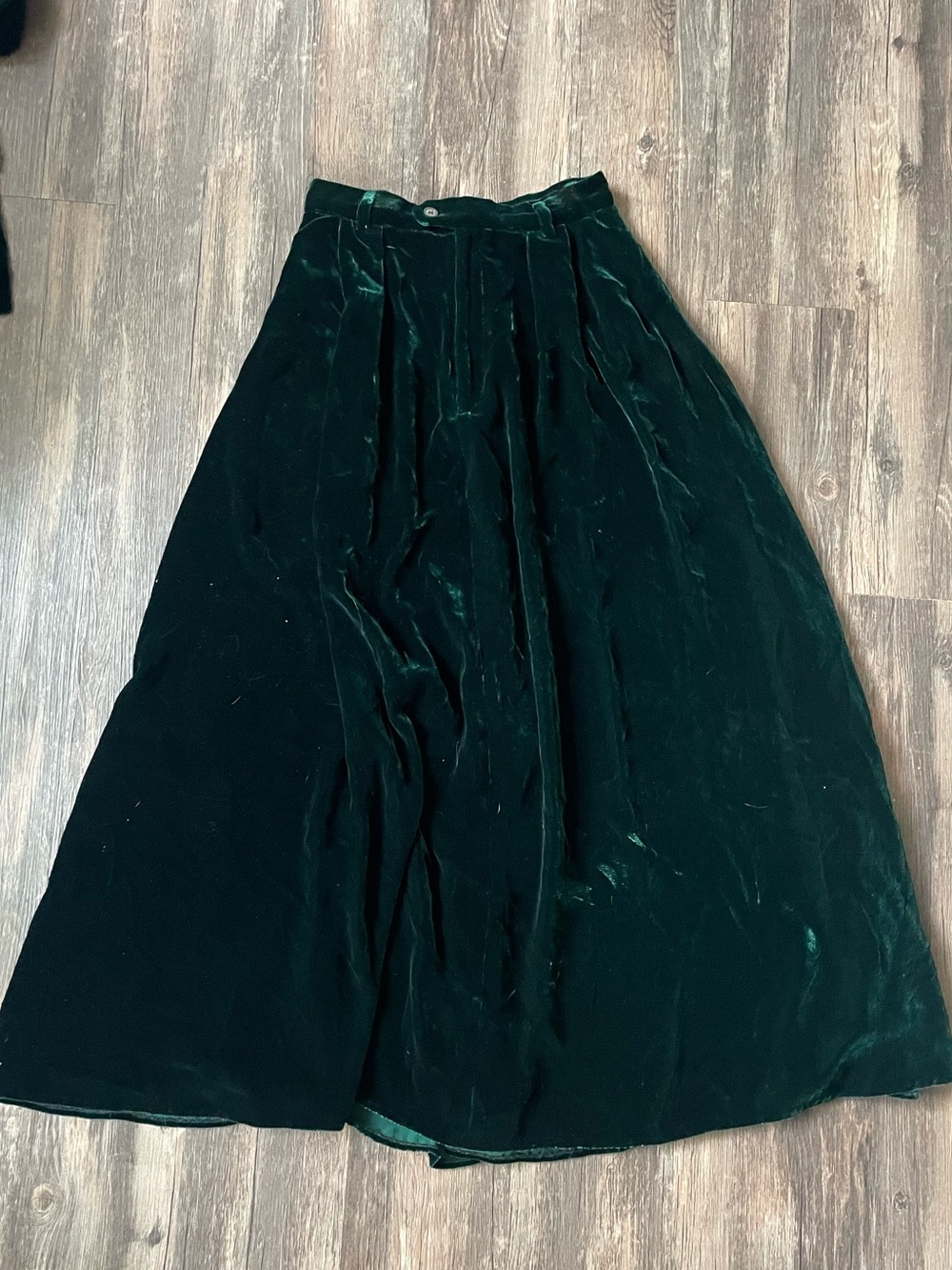 Vintage Ralph Lauren Green Velvet Blazer + Maxi Skirt Set - Picture 4 of 8